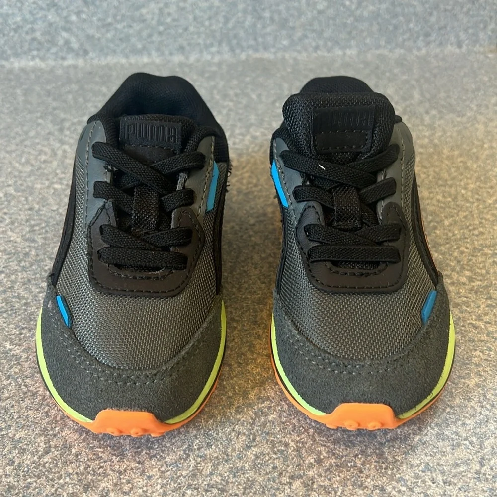 Puma Kids Shoes - Black and Orange